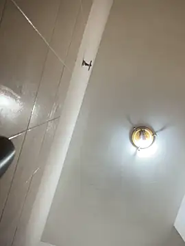 diavola bionda online show from March 29, 2026, 1:05 am