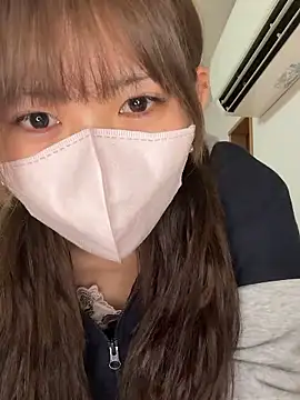 EMIRI 0426 online show from March 25, 2026, 3:18 pm