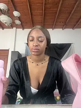 LiaTrainor online show from March 26, 2026, 5:18 pm