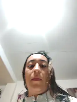 Im Luuu online show from April 18, 2026, 11:03 am