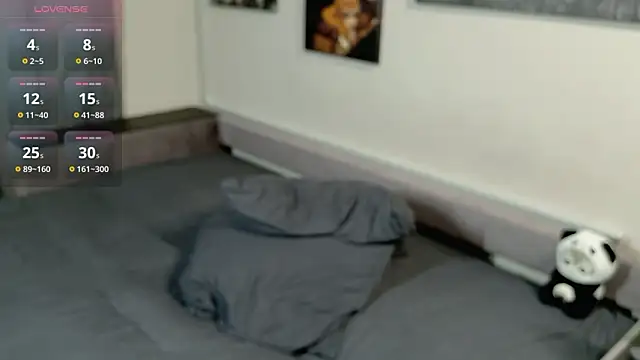 Snapshot of Reisy_W chatting on March 14, 2026, 4:12 pm Reisy W online show from March 14, 2026, 4:12 pm