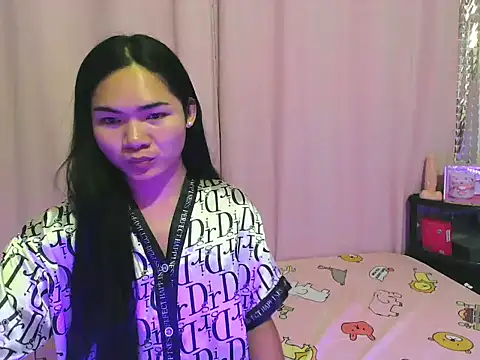 Snapshot of rainexox1 chatting on April 24, 2026, 6:05 am rainexox1 online show from April 24, 2026, 6:05 am