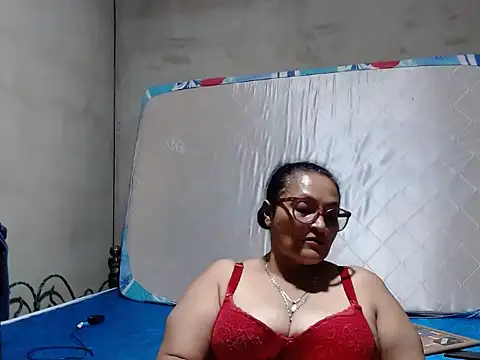  BellaNocturna online show from April 26, 2026, 1:03 am