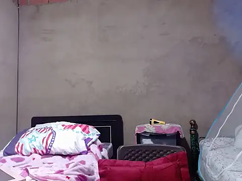Snapshot of _BellaNocturna chatting on May 14, 2026, 1:01 am BellaNocturna online show from May 14, 2026, 1:01 am