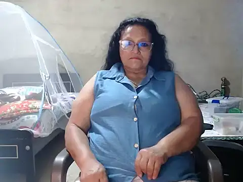 Snapshot of _BellaNocturna chatting on July 16, 2026, 1:00 am BellaNocturna online show from July 16, 2026, 1:00 am