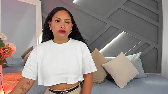 angelkiiss online show from March 9, 2026, 1:48 pm