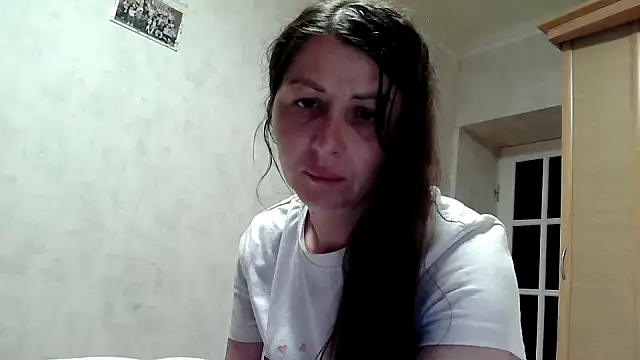 Snapshot of TenderAndSweetX chatting on June 10, 2026, 10:08 pm TenderAndSweetX online show from June 10, 2026, 10:08 pm