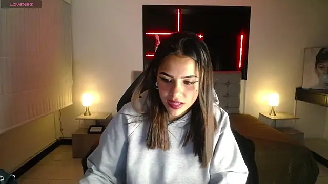  chloe 1 online show from March 4, 2026, 12:44 pm