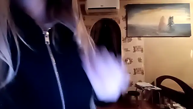 pinkpinkpinkpinkdoll online show from April 17, 2026, 6:33 pm