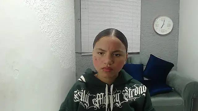 Snapshot of kimmyfuckass chatting on April 1, 2026, 12:17 pm kimmyfuckass online show from April 1, 2026, 12:17 pm