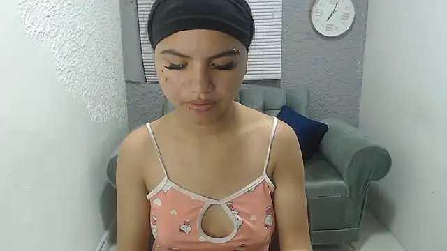 Snapshot of kimmyfuckass chatting on May 20, 2026, 12:22 pm kimmyfuckass online show from May 20, 2026, 12:22 pm