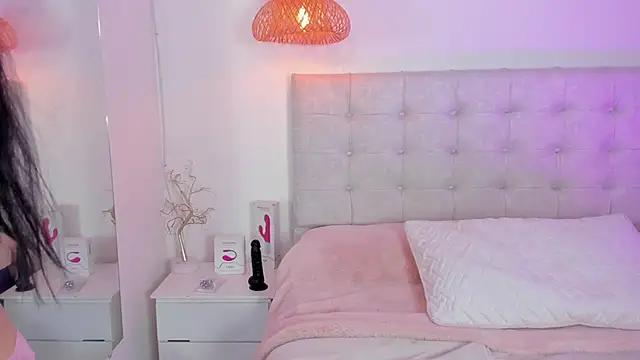 Vanessa cruz 18 online show from July 2, 2026, 3:23 am