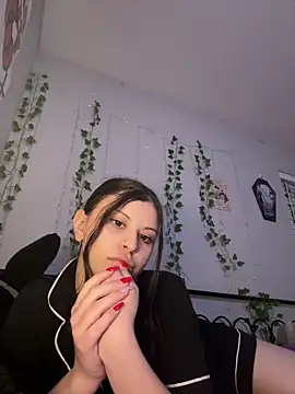 rubie roja online show from April 21, 2026, 4:52 am