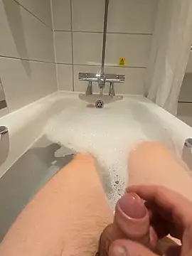 Snapshot of Johnwickers819 chatting on March 3, 2026, 3:51 pm Johnwickers819 online show from March 3, 2026, 3:51 pm