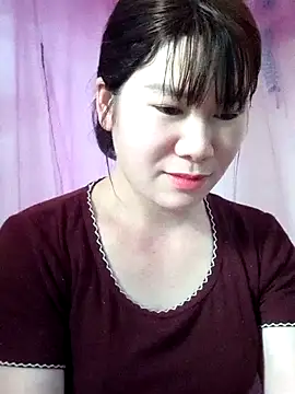 Snapshot of Bondgirl_9 chatting on May 7, 2026, 8:09 am Bondgirl 9 online show from May 7, 2026, 8:09 am