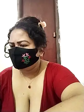 Star--Girl online show from April 4, 2026, 1:26 am