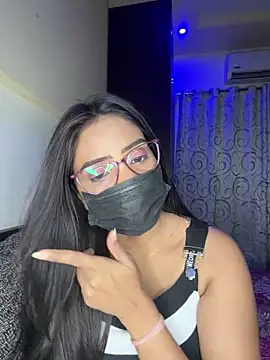 nikki catz online show from April 7, 2026, 4:29 pm