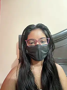 Snapshot of nikki_catz chatting on July 16, 2026, 1:33 am nikki catz online show from July 16, 2026, 1:33 am
