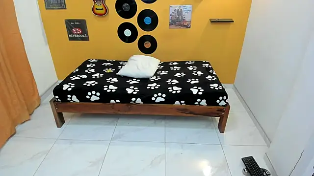 lilithevil32 online show from March 17, 2026, 2:16 am