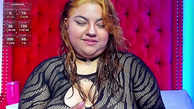 SunnyHoney  online show from June 4, 2026, 12:22 pm