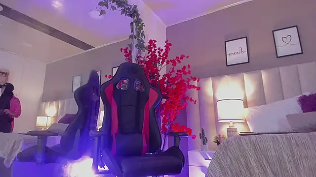 Kiara Kismet  online show from March 27, 2026, 8:19 pm