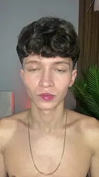 Max West7 online show from April 25, 2026, 9:01 am