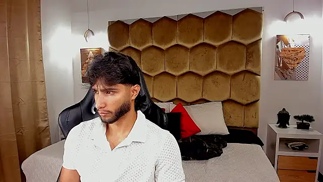 Emmet CollinsJS online show from March 22, 2026, 3:54 am