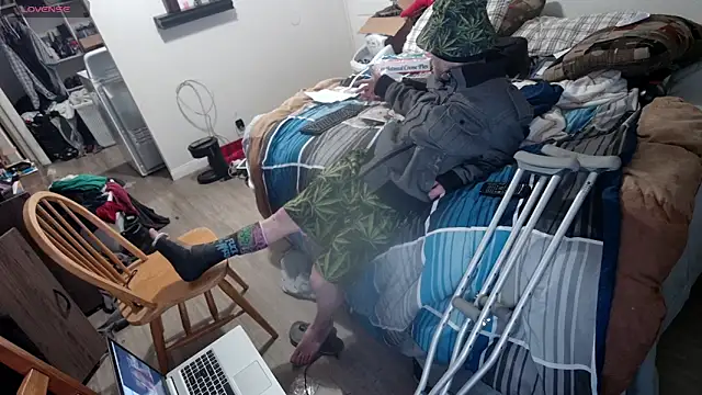 CirclingClass online show from February 15, 2025, 2:22 pm