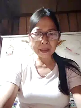 Snapshot of Sky-rain98 chatting on June 20, 2026, 10:12 pm Sky-rain98 online show from June 20, 2026, 10:12 pm