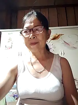 Snapshot of Sky-rain98 chatting on June 23, 2026, 7:23 pm Sky-rain98 online show from June 23, 2026, 7:23 pm