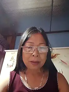 Snapshot of Sky-rain98 chatting on July 7, 2026, 8:35 pm Sky-rain98 online show from July 7, 2026, 8:35 pm