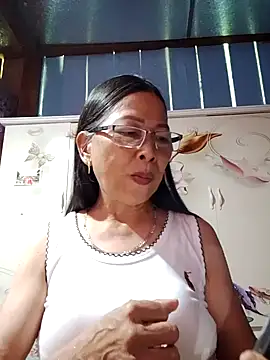 Snapshot of Sky-rain98 chatting on July 16, 2026, 2:39 am Sky-rain98 online show from July 16, 2026, 2:39 am