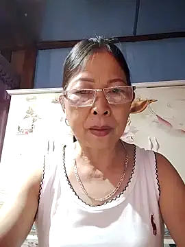 Snapshot of Sky-rain98 chatting on July 23, 2026, 5:33 pm Sky-rain98 online show from July 23, 2026, 5:33 pm