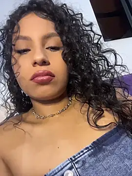 Snapshot of AmeliaAndersson chatting on May 7, 2026, 7:25 am AmeliaAndersson online show from May 7, 2026, 7:25 am