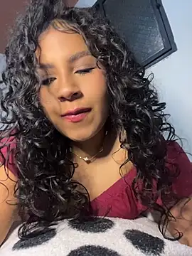 Snapshot of AmeliaAndersson chatting on May 13, 2026, 7:28 am AmeliaAndersson online show from May 13, 2026, 7:28 am