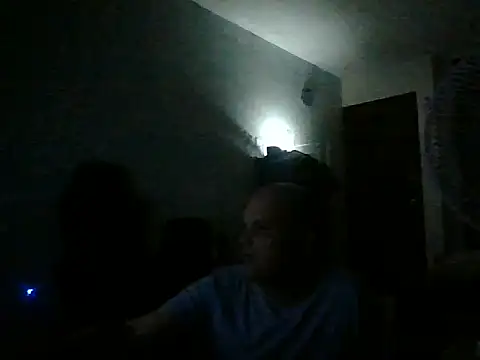 Snapshot of Heavy_RebellxX chatting on March 4, 2026, 6:30 am Heavy RebellxX online show from March 4, 2026, 6:30 am