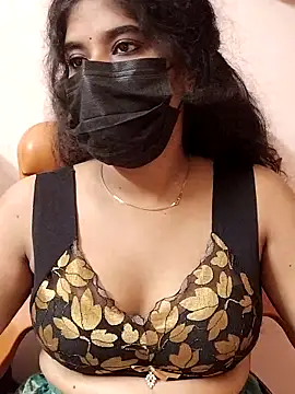 Sunitha28 online show from April 6, 2026, 4:52 pm