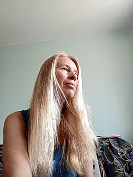 ViktoriaSexi1 online show from April 13, 2026, 9:26 am