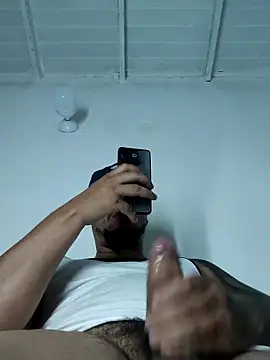 Snapshot of BadboyDirty1 chatting on May 22, 2026, 1:39 pm BadboyDirty1 online show from May 22, 2026, 1:39 pm