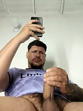 Snapshot of BadboyDirty1 chatting on May 26, 2026, 1:18 pm BadboyDirty1 online show from May 26, 2026, 1:18 pm