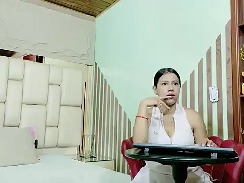 VikyANDfer online show from April 12, 2026, 1:38 pm