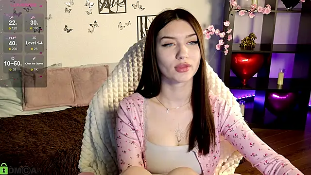 Snapshot of Sugar_Kitten12 chatting on May 18, 2026, 4:18 am Sugar Kitten12 online show from May 18, 2026, 4:18 am