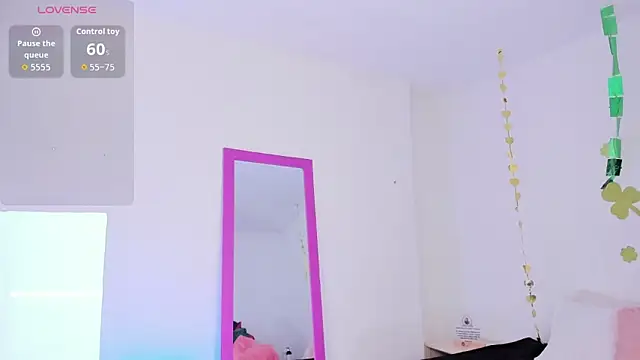 Eve-01 online show from March 25, 2026, 6:58 pm