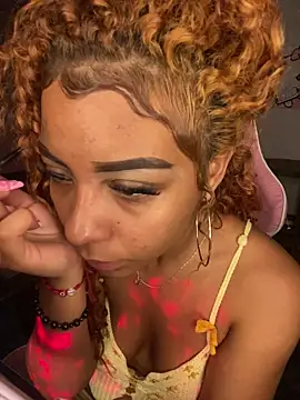 ThePrettyTiana online show from April 18, 2026, 7:07 pm