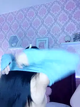 Jade rous online show from April 13, 2026, 11:37 am