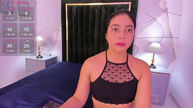 AlysonShy online show from June 26, 2026, 8:57 pm