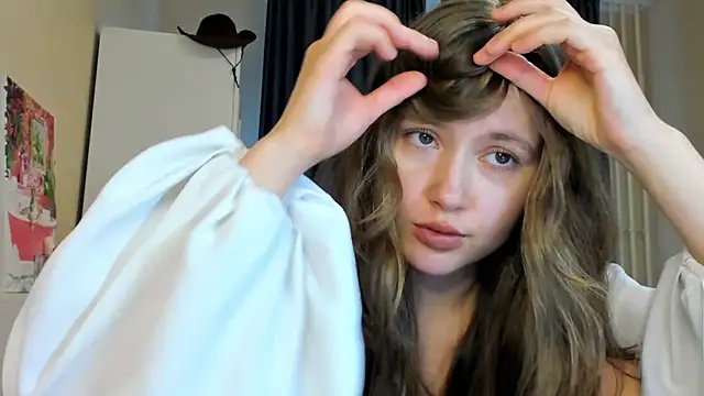 MaryannSofts online show from July 23, 2026, 1:20 pm