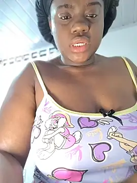 YourLiaa  online show from April 19, 2026, 7:38 pm