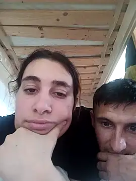 Sexy Couple 123 online show from April 19, 2026, 12:59 pm