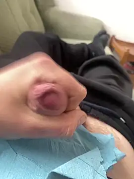 Snapshot of Romashka_1 chatting on March 19, 2026, 1:15 pm Romashka 1 online show from March 19, 2026, 1:15 pm